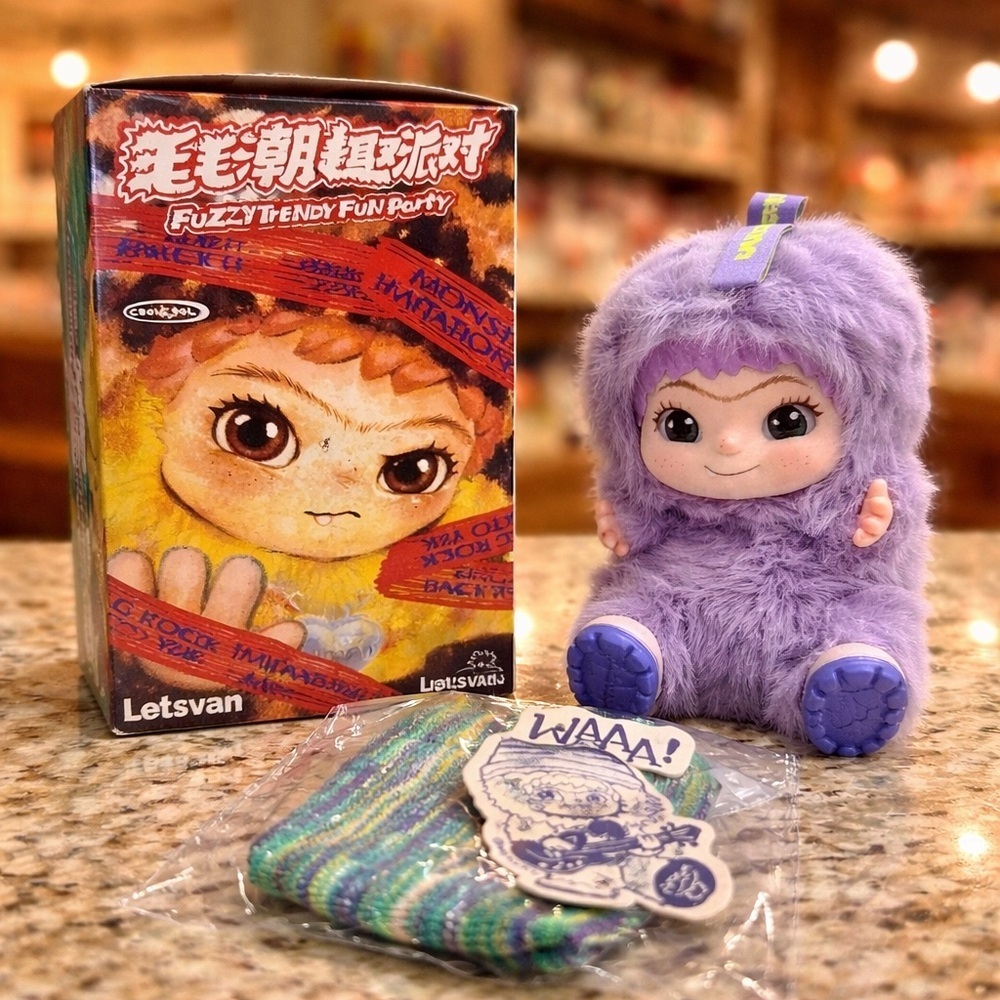 Letsvan WAKUKU Fuzzy Trendy Fun Party Series “Sing Rock” Collectible Doll
